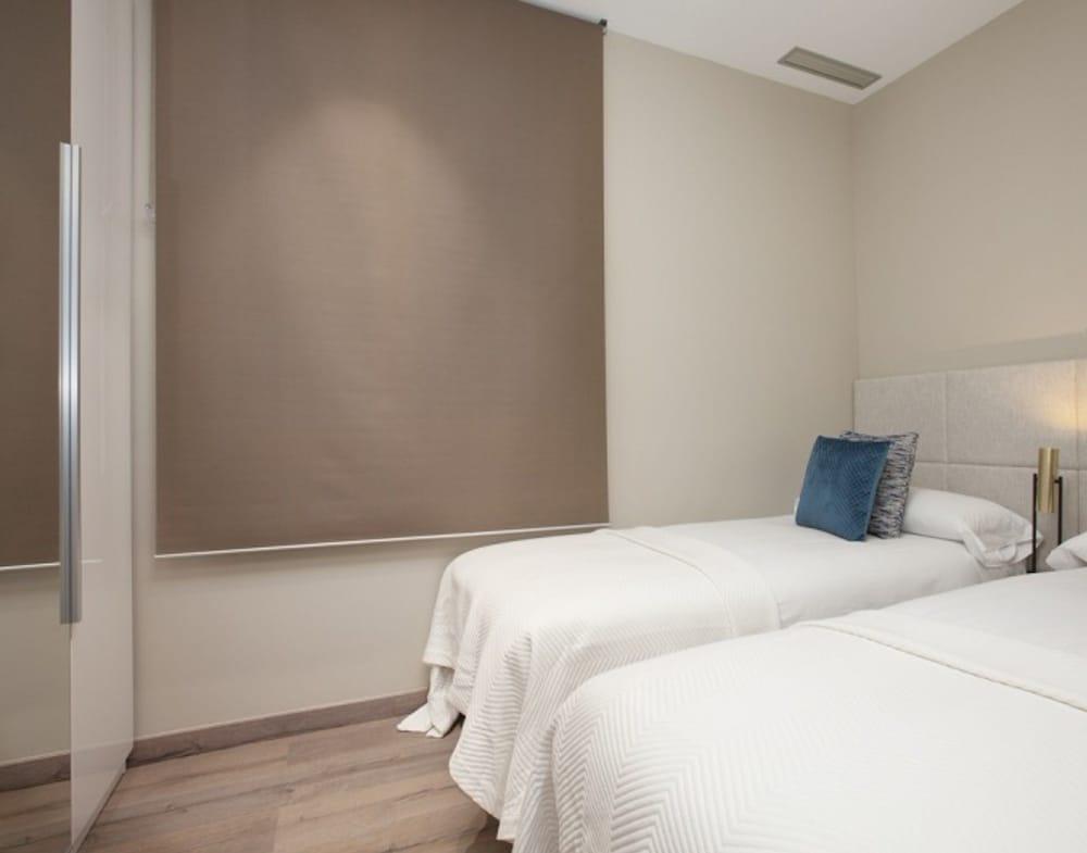 Rent Top Apartments Avenida Diagonal Barcelona Exteriör bild